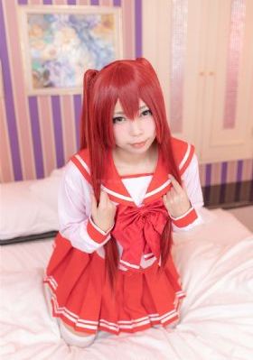 国内精品蜜汁乔依琳视频_JVID性感写真